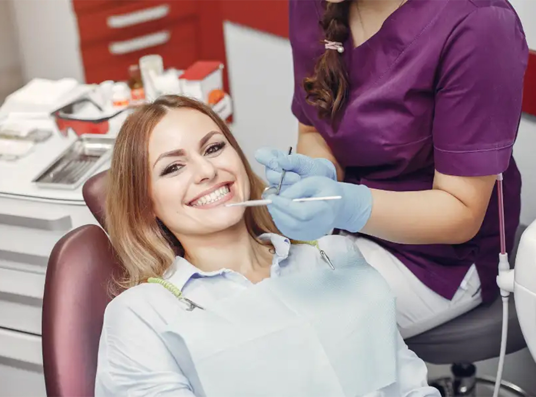 Read more about the article Diş protezi nedir? Gebze Diş Protezi