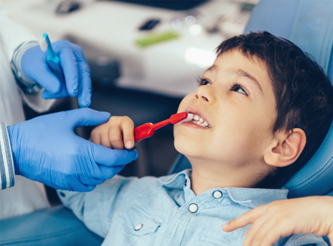 Read more about the article Diş Fırçalama Teknikleri ve Önemi